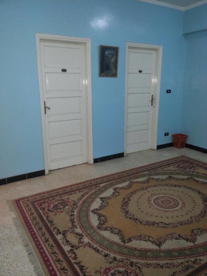 Fontana Luxor Hostel Dış mekan fotoğraf